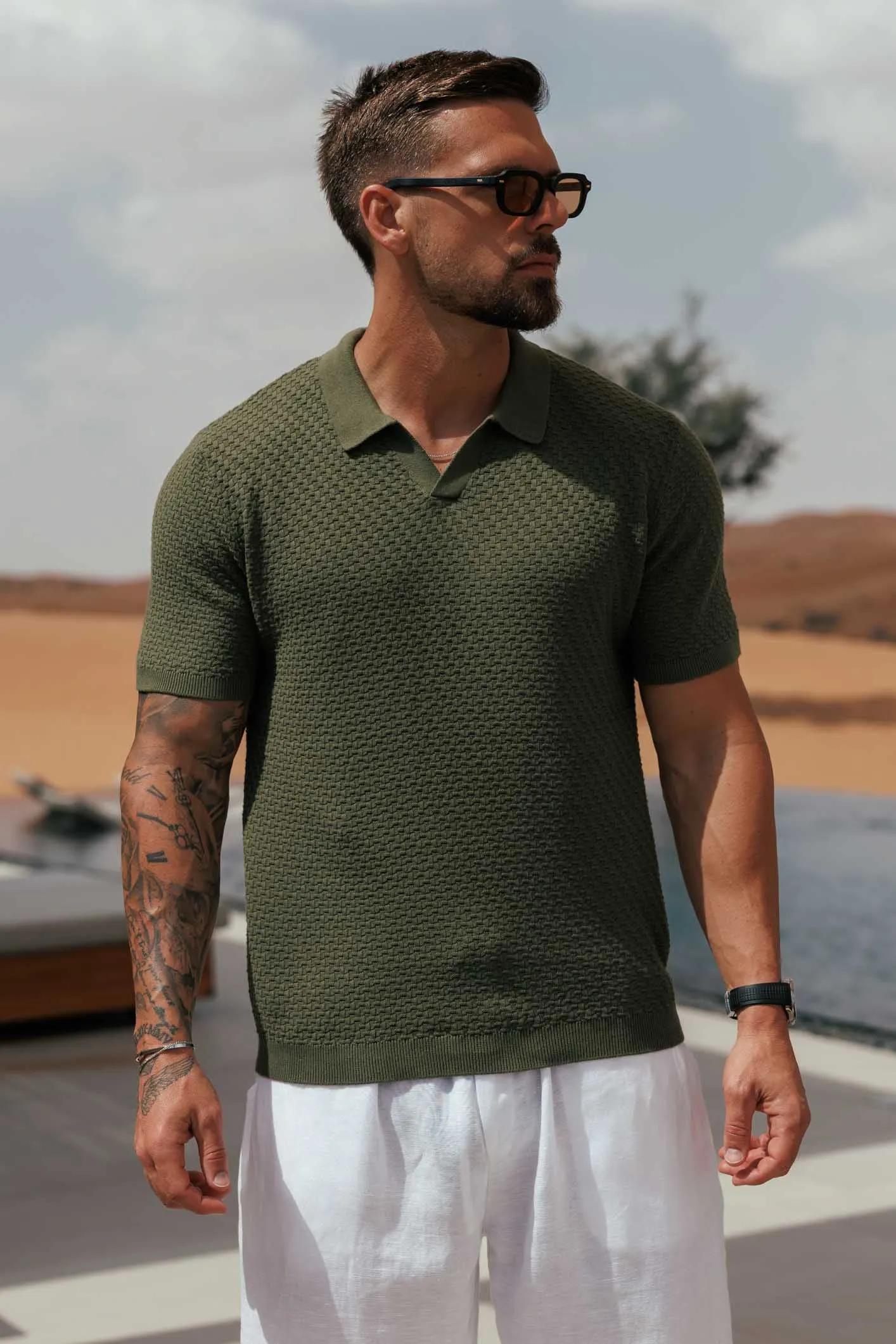 Men's lightweight cotton and linen casual olive green polo shirt