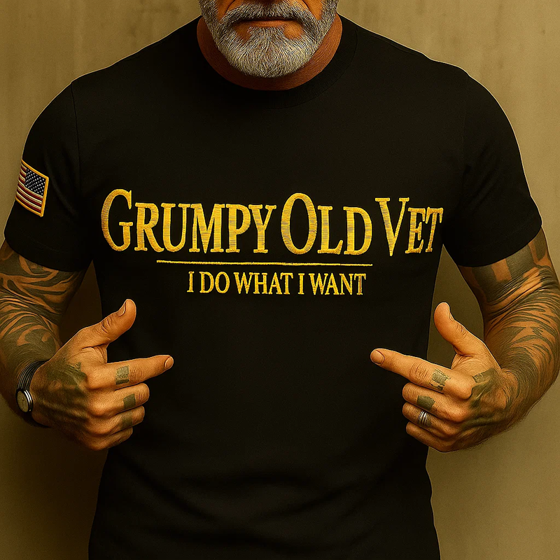 Grumpy old vet Casual T-shirt
