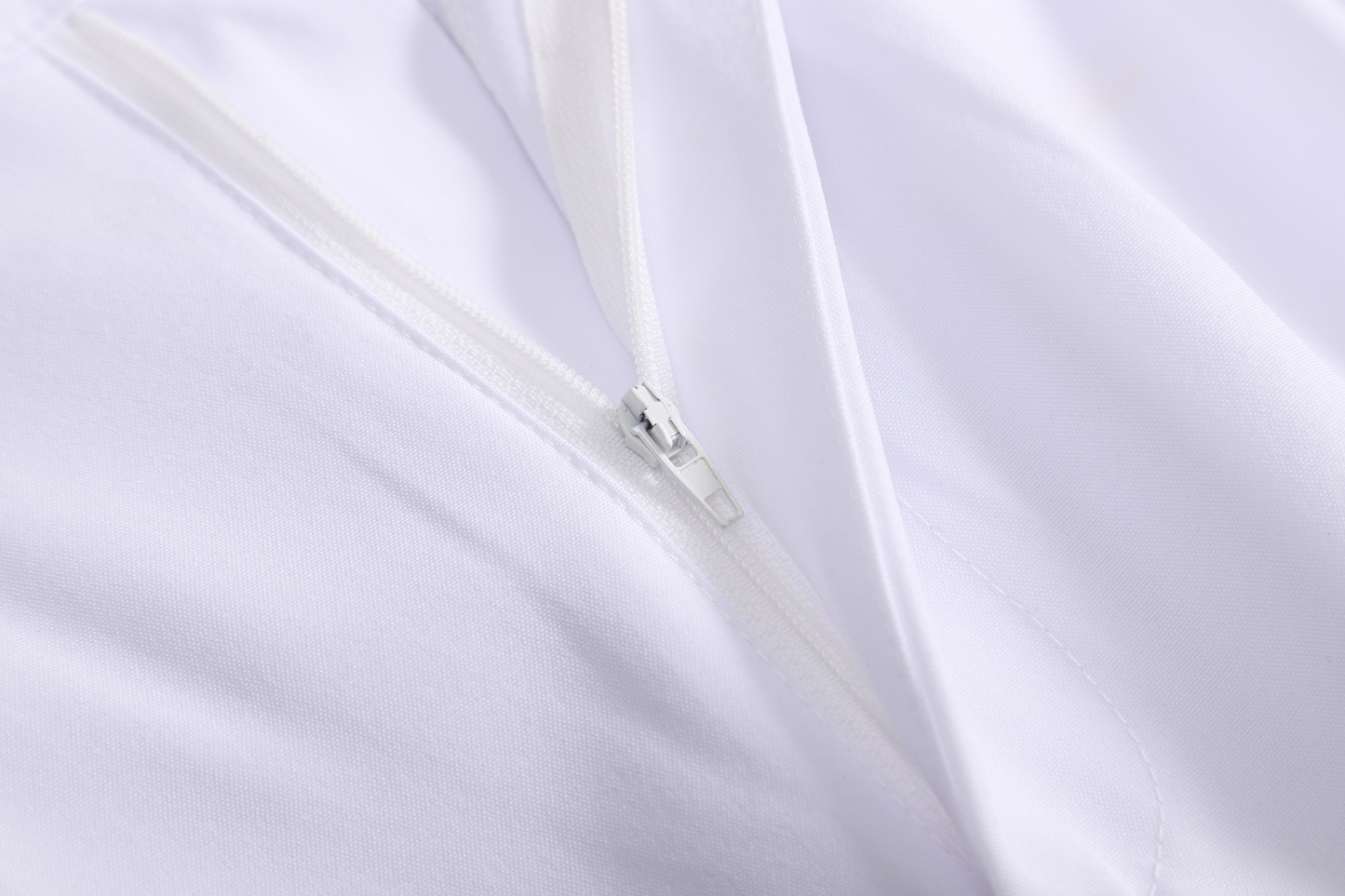 Men's White Two-Piece Casual Suit