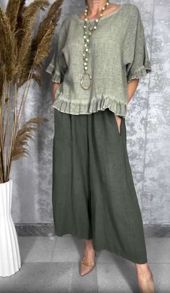 Completo in lino semplice e fresco