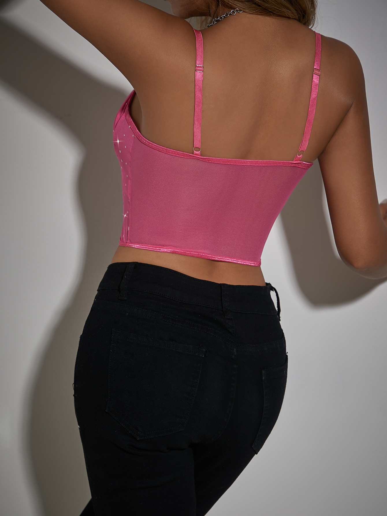 Gilet sottile con anello in acciaio a spina di pesce