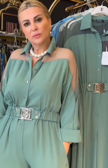 Tuta intera elegante in tessuto voile a maniche lunghe