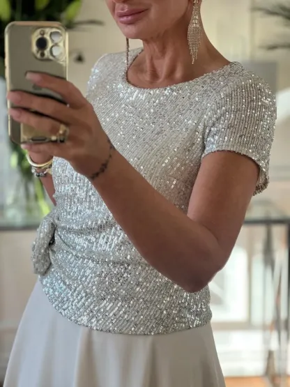 Abito elegante aderente con paillettes