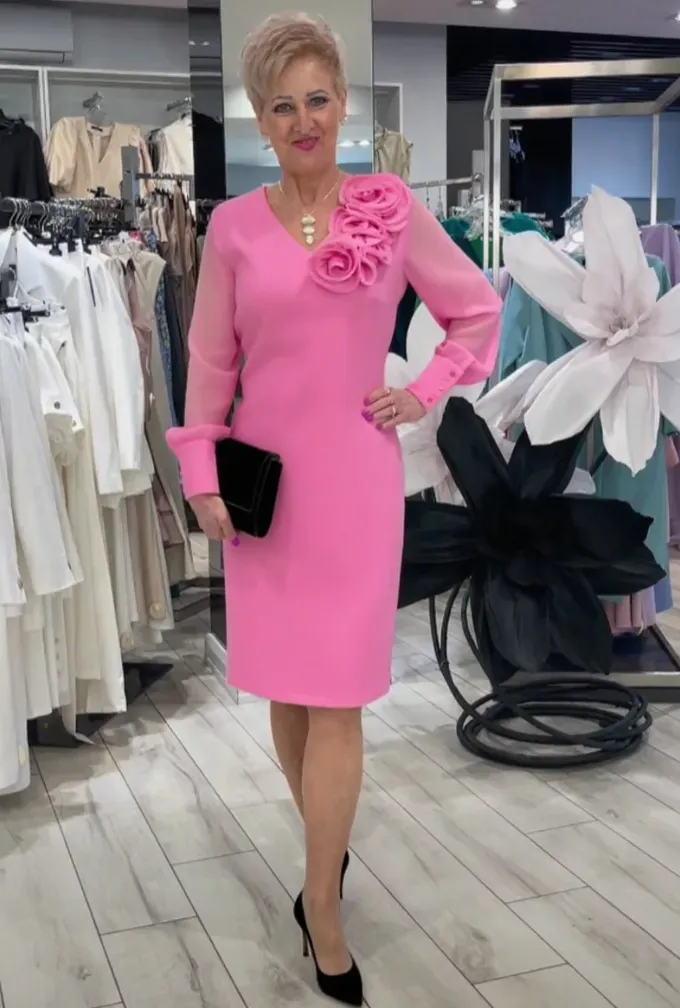 Armonia Floreale - Vestito Elegante con Tocco di Lusso