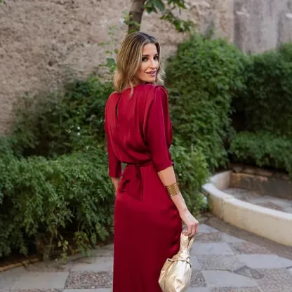 Abito midi in raso a manica corta unicolore