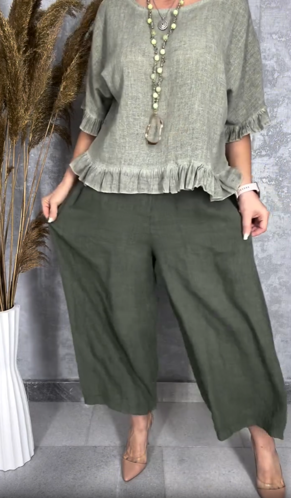 Completo in lino semplice e fresco