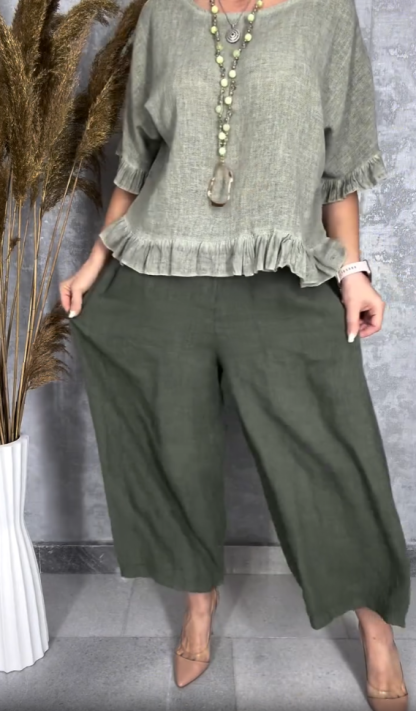 Completo in lino semplice e fresco