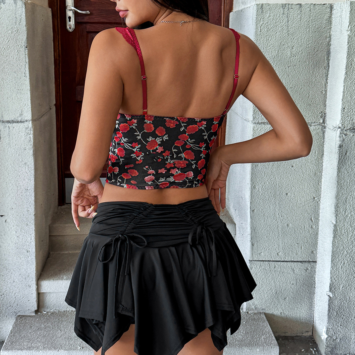 Fascia modellante in pizzo con stampa a rose