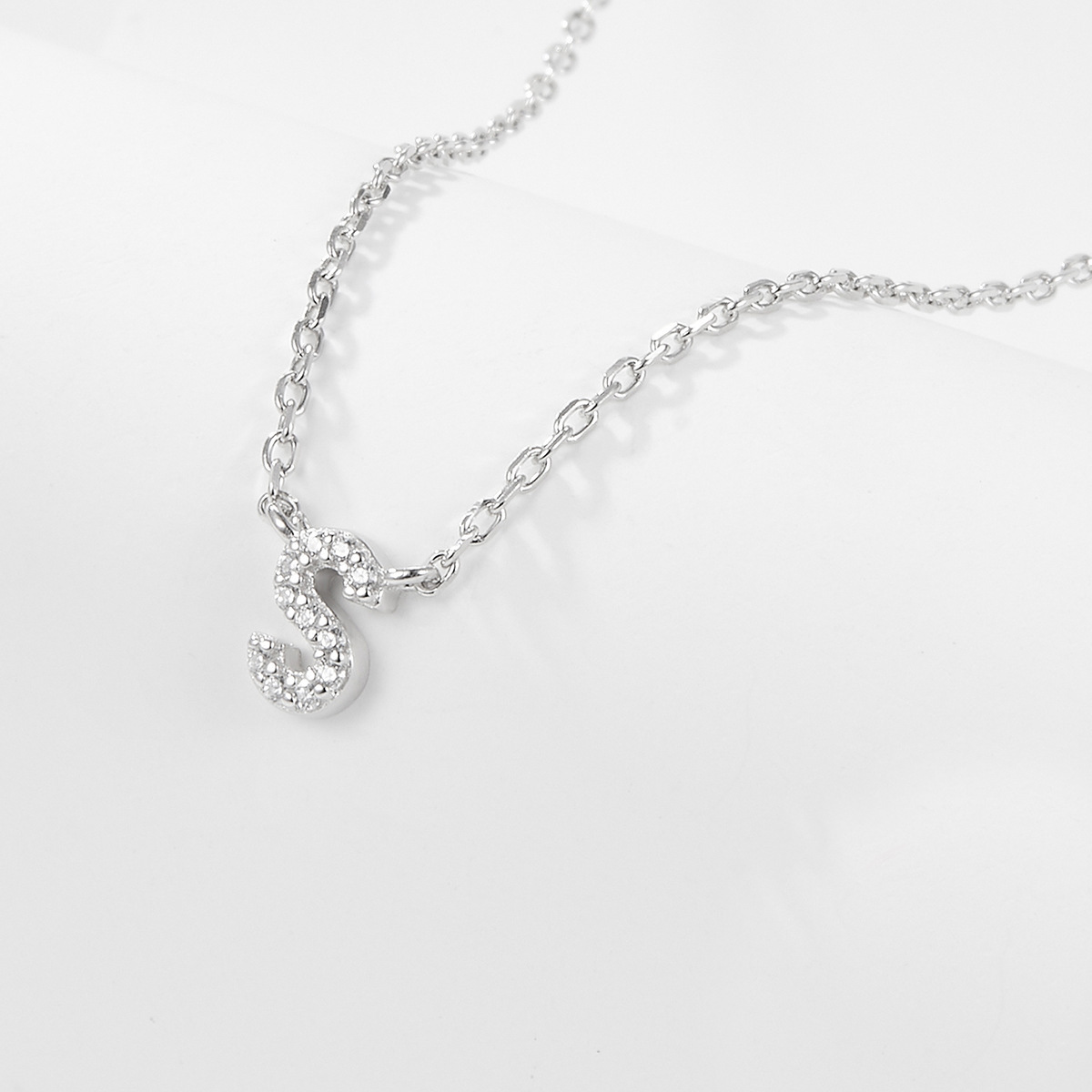 Collana con lettera iniziale tempestata di argento 925 I 45 cm