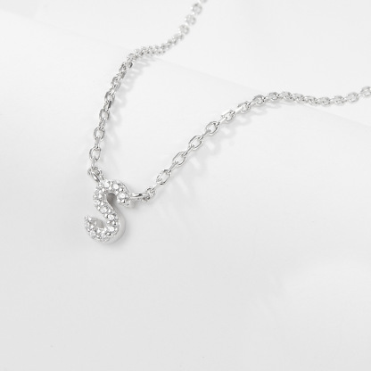 Collana con lettera iniziale tempestata di argento 925 I 45 cm