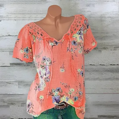 T-shirt con pizzo scollo a V
