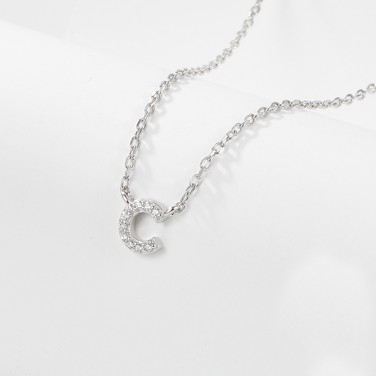 Collana con lettera iniziale tempestata di argento 925 I 45 cm
