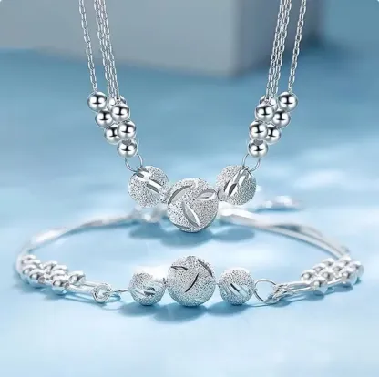 【Collana + Bracciale】Set di gioielli con collana in argento inciso