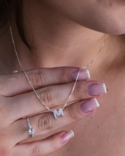 Collana con lettera iniziale tempestata di argento 925 I 45 cm
