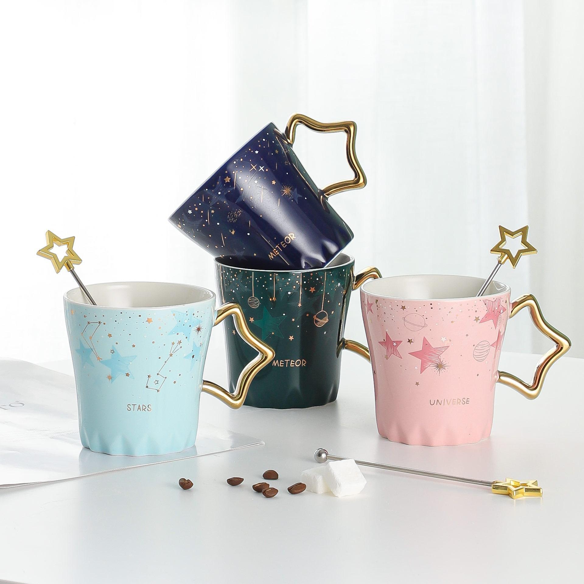 Starry Night Sky Ceramic Mug with Gold-Plated Handle & Lid – 13.5oz Elegant Coffee Cup Gift Set for Couples & Office (3.9"H x 3.7"W)