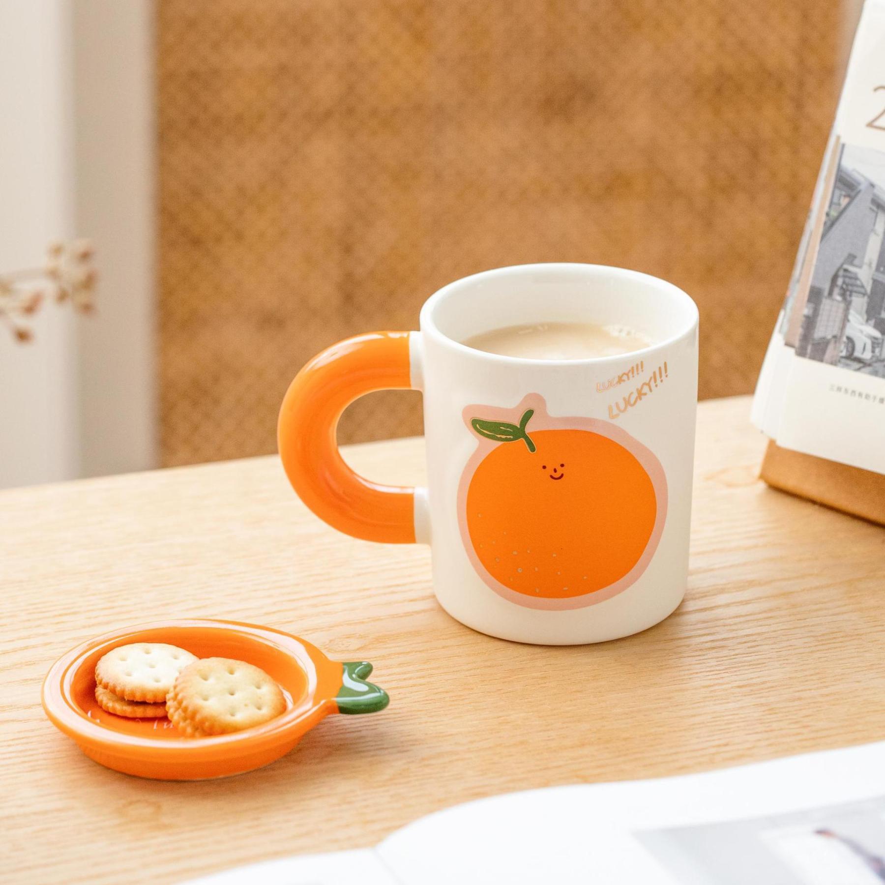 12oz Cartoon Fruit Ceramic Mug with Lid – Cute Watermelon/Orange/Peach/Grape Design, Microwave-Safe Coffee Cup for Students, Couples & Gifting (4.5"H × 3.5"W)