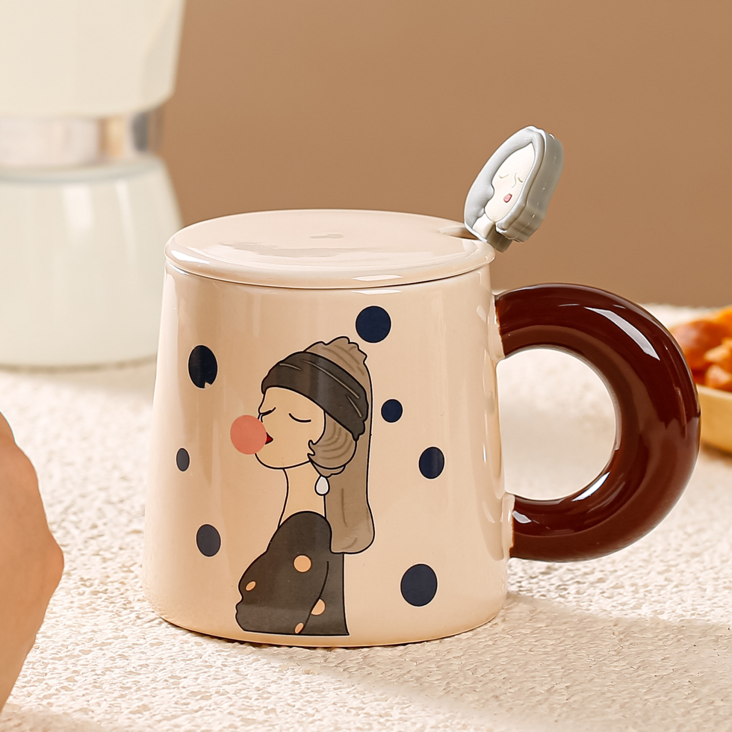 Creative Cartoon Girl Color-Blocked Ceramic Mug – 13oz Large Handle Cup for Couples, Office & Home Use (3.5"H x 3"W, Gift-Ready)