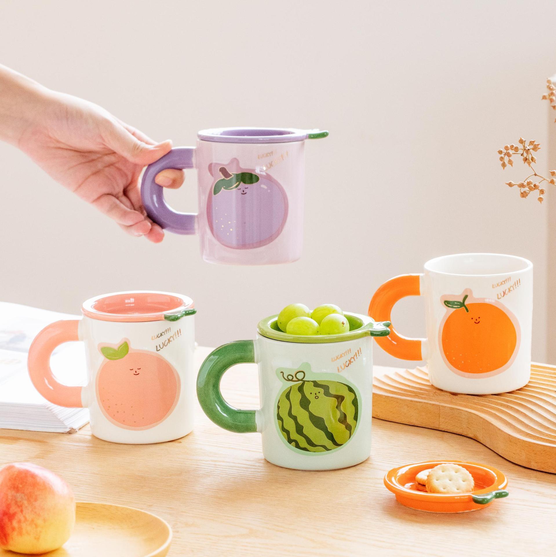 12oz Cartoon Fruit Ceramic Mug with Lid – Cute Watermelon/Orange/Peach/Grape Design, Microwave-Safe Coffee Cup for Students, Couples & Gifting (4.5"H × 3.5"W)