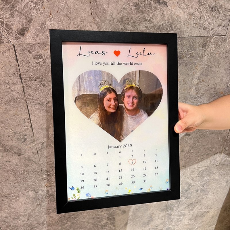 Couple's Memorial Calendar with Angle-Sensitive Photo Flashcard Frames