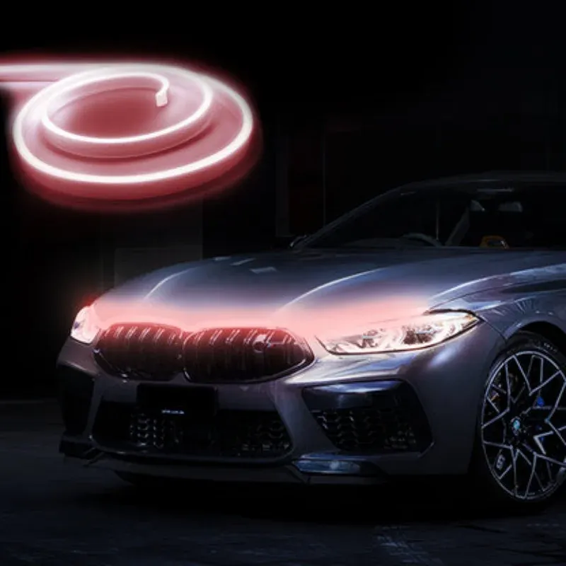 Car dynamic hood light bar