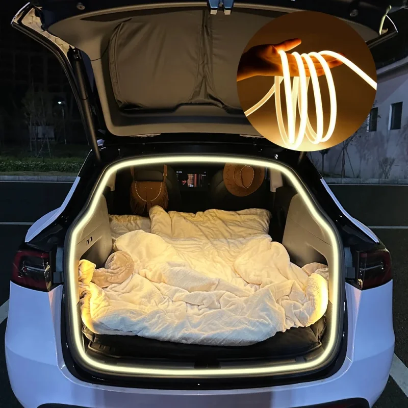 Trunk light bar
