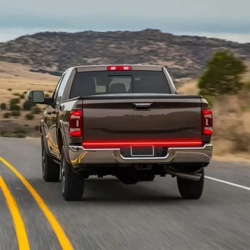 LED tailgate light strip