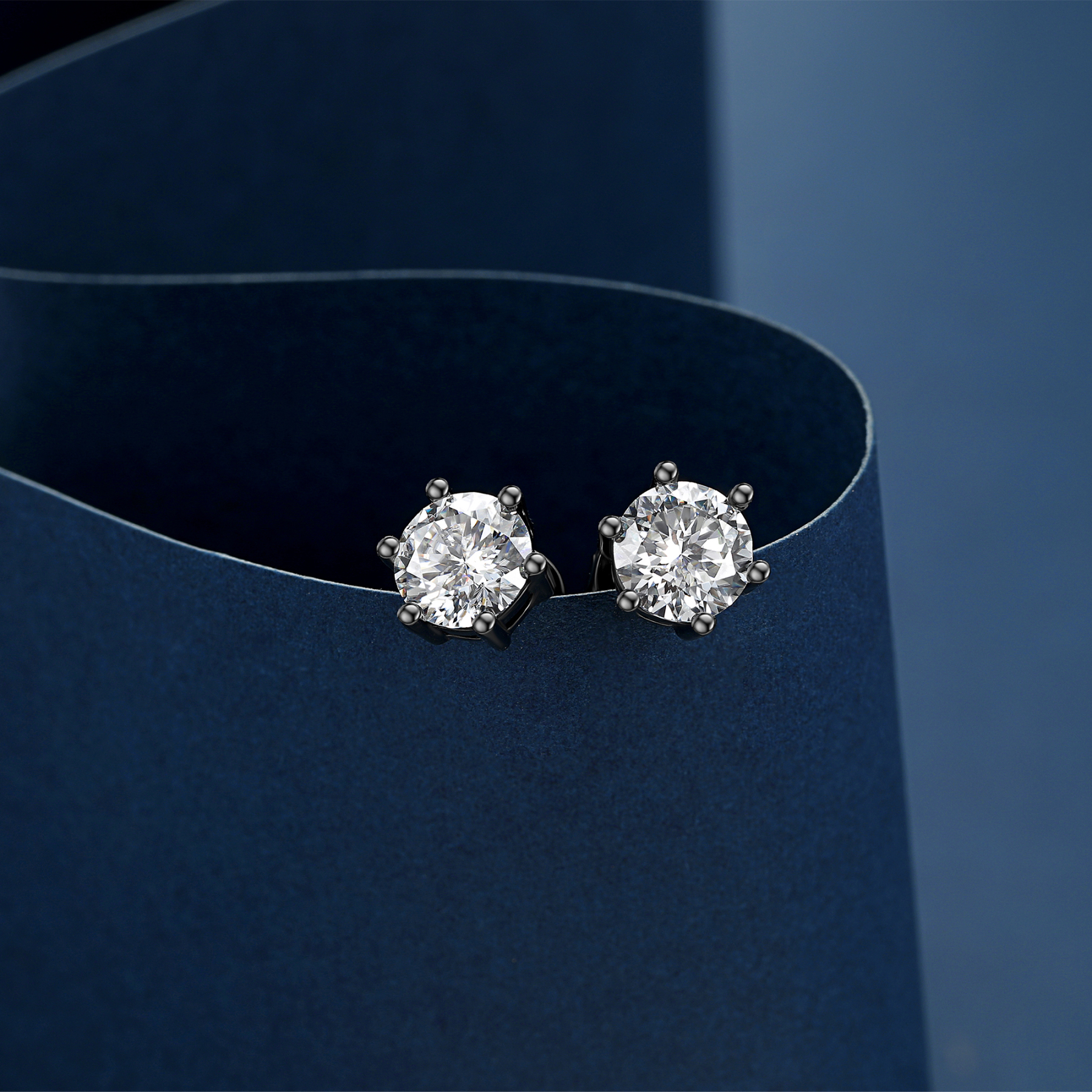 6 Prong Round Stud Moissanite Earrings in Black (D Color VVS1)