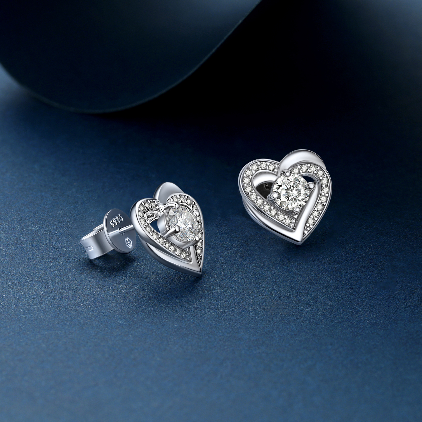 Round Stud Moissanite Double Heart Earrings in White Gold (1/2 Ct. VVS1)