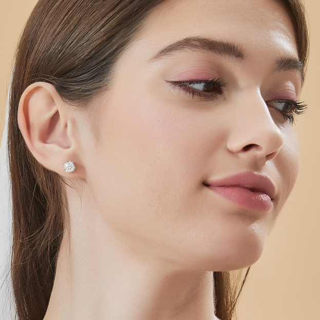 Four-Prong Round Cut Moissanite Stud Earrings with Side Heart in White Gold for Women-02