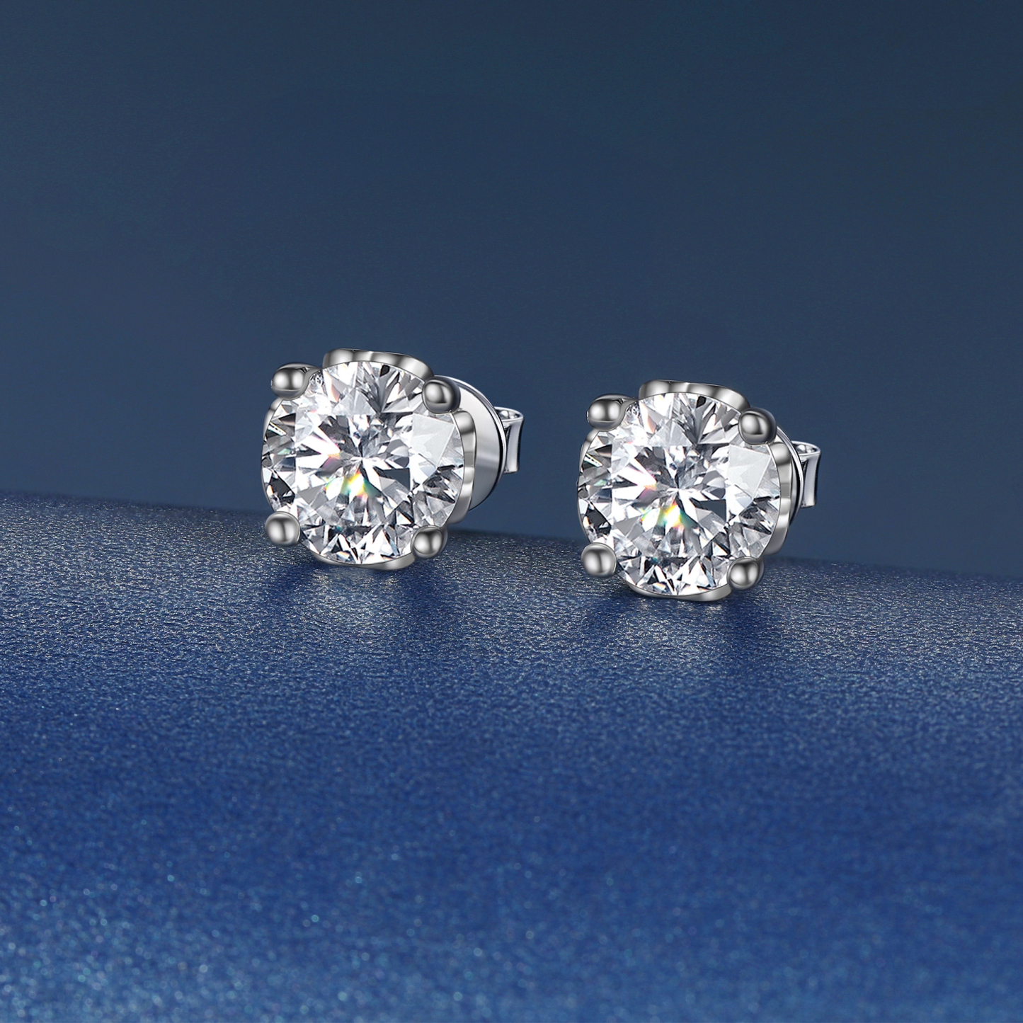 Side Heart Stud Moissanite Earrings in White Gold (D Color VVS1)