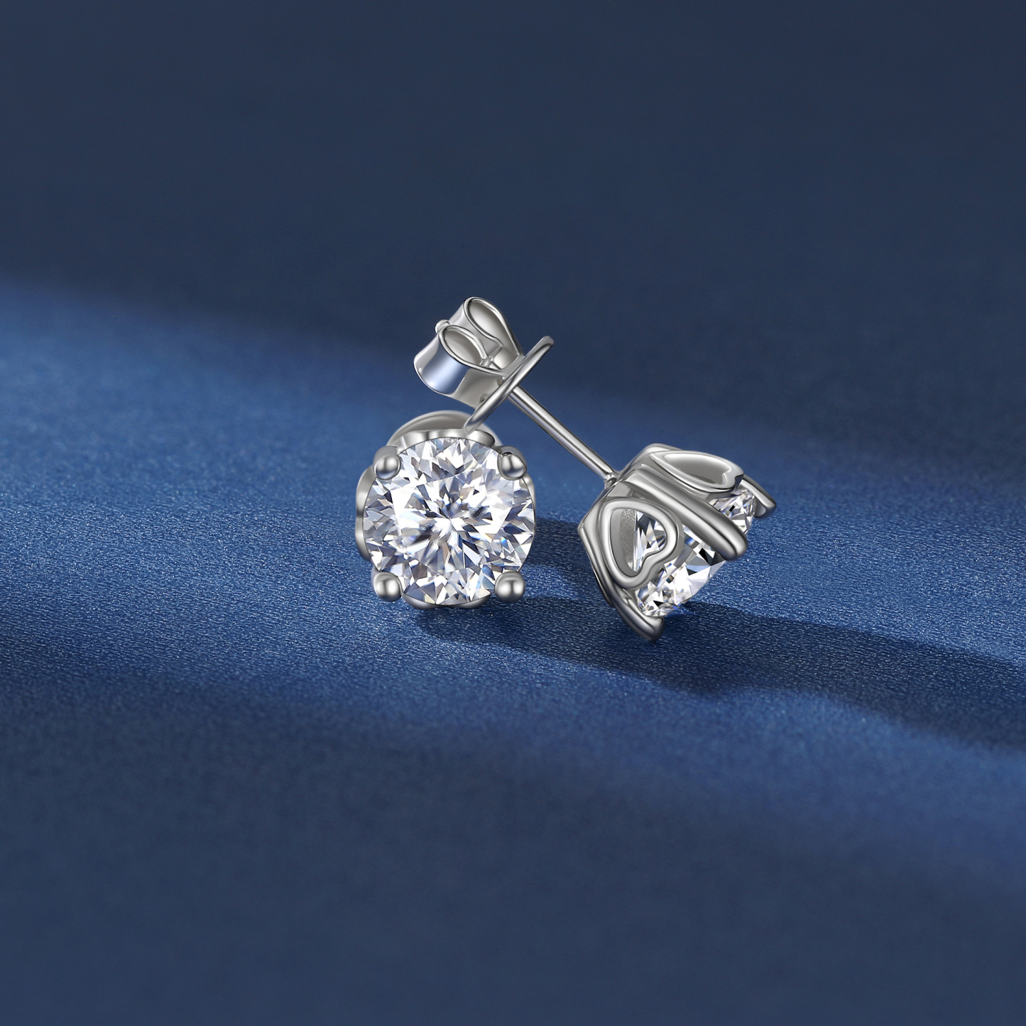 Side Heart Stud Moissanite Earrings in White Gold (D Color VVS1)