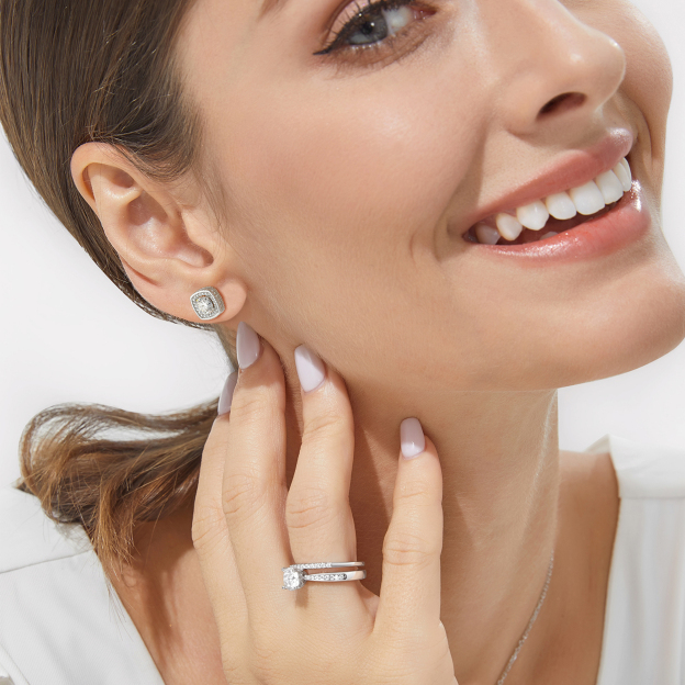 4 Prong Halo Cluster Stud Moissanite Round Cut Earrings (D Color VVS1)