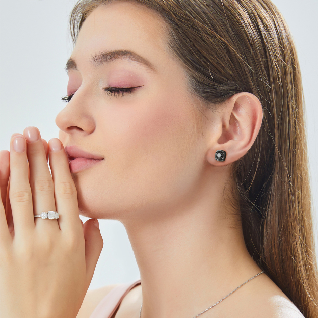 4 Prong Halo Cluster Stud Moissanite Round Cut Earrings (D Color VVS1)