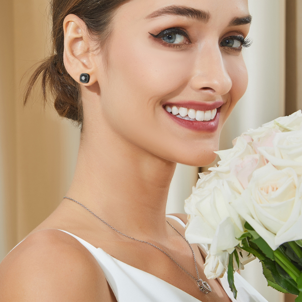 4 Prong Halo Cluster Stud Moissanite Round Cut Earrings (D Color VVS1)