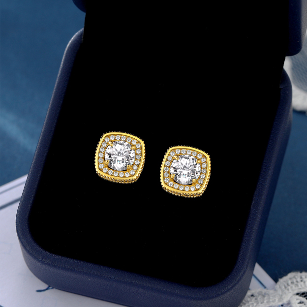 4 Prong Halo Cluster Stud Moissanite Round Cut Earrings (D Color VVS1)