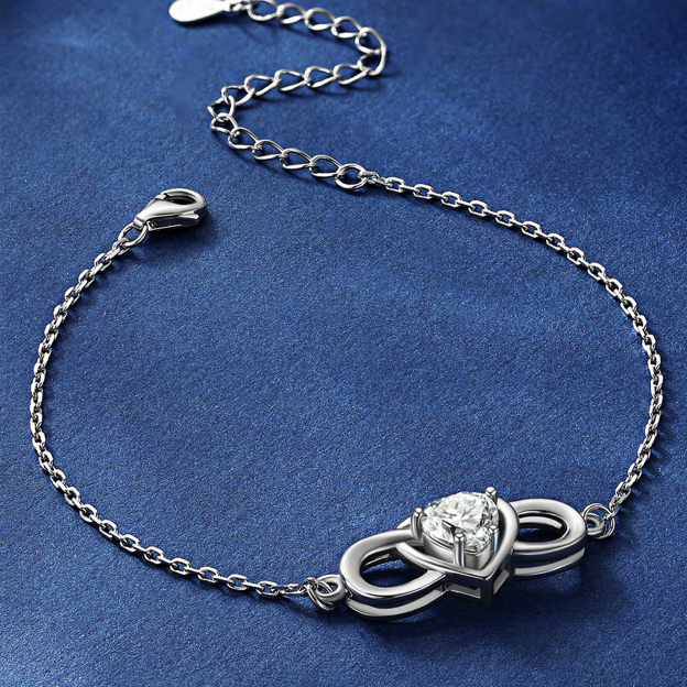 925 Sterling Silver Infinity Heart Charm Moissanite Link Bracelet (D Color VVS1)