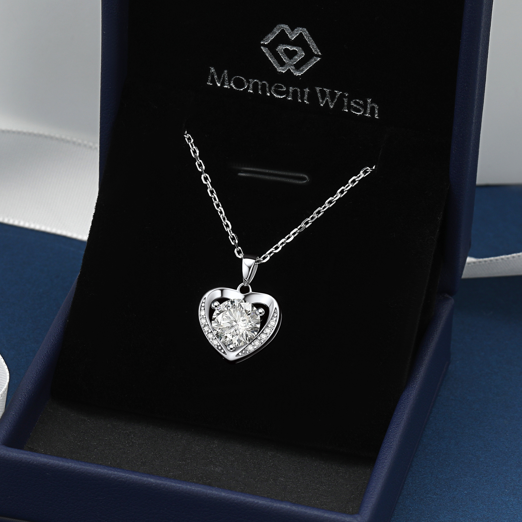 3 Prong Solitaire Round Pendant Moissanite Heart Necklace (D Color VVS1)