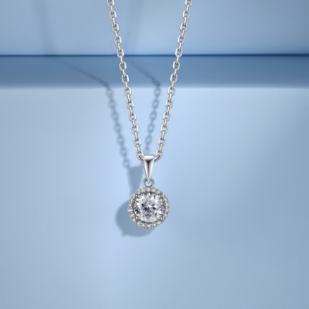 Halo Round Pendant Moissanite Necklace in White Gold (1 Ct. VVS1)