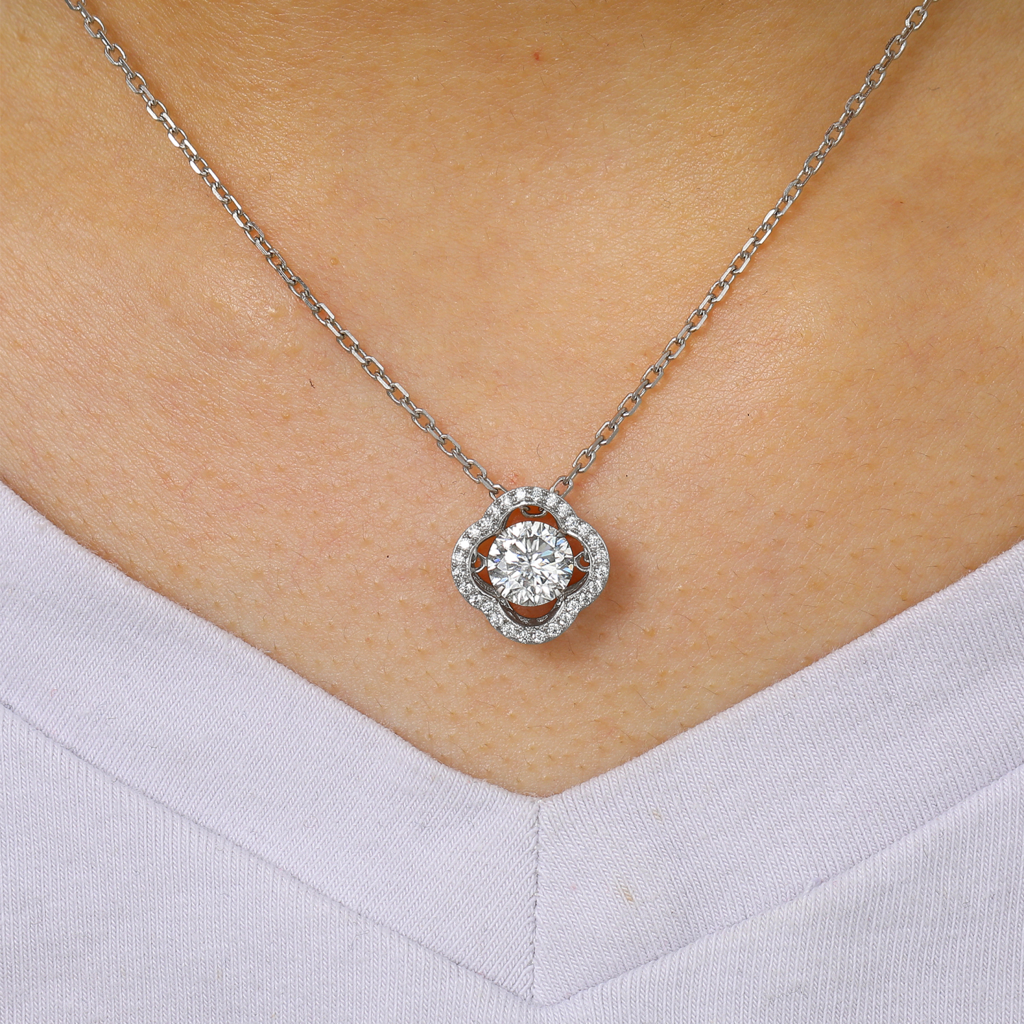 Halo Round Pendant Moissanite Dancing Stone Clover Necklace (1 Ct. VVS1)