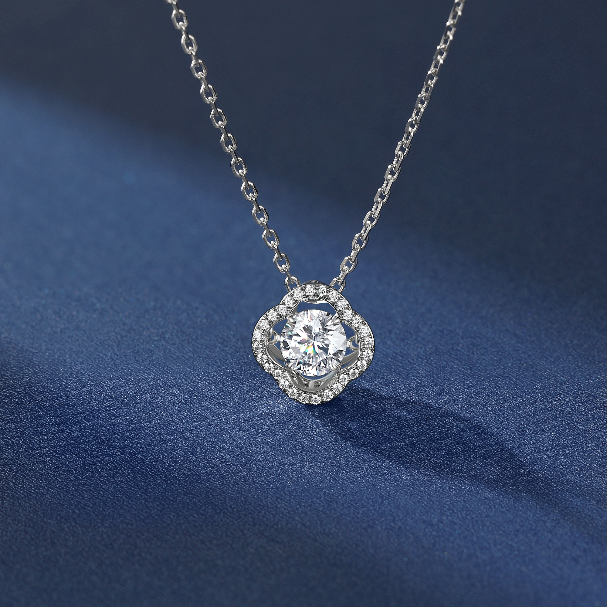 Halo Round Pendant Moissanite Dancing Stone Clover Necklace (1 Ct. VVS1)