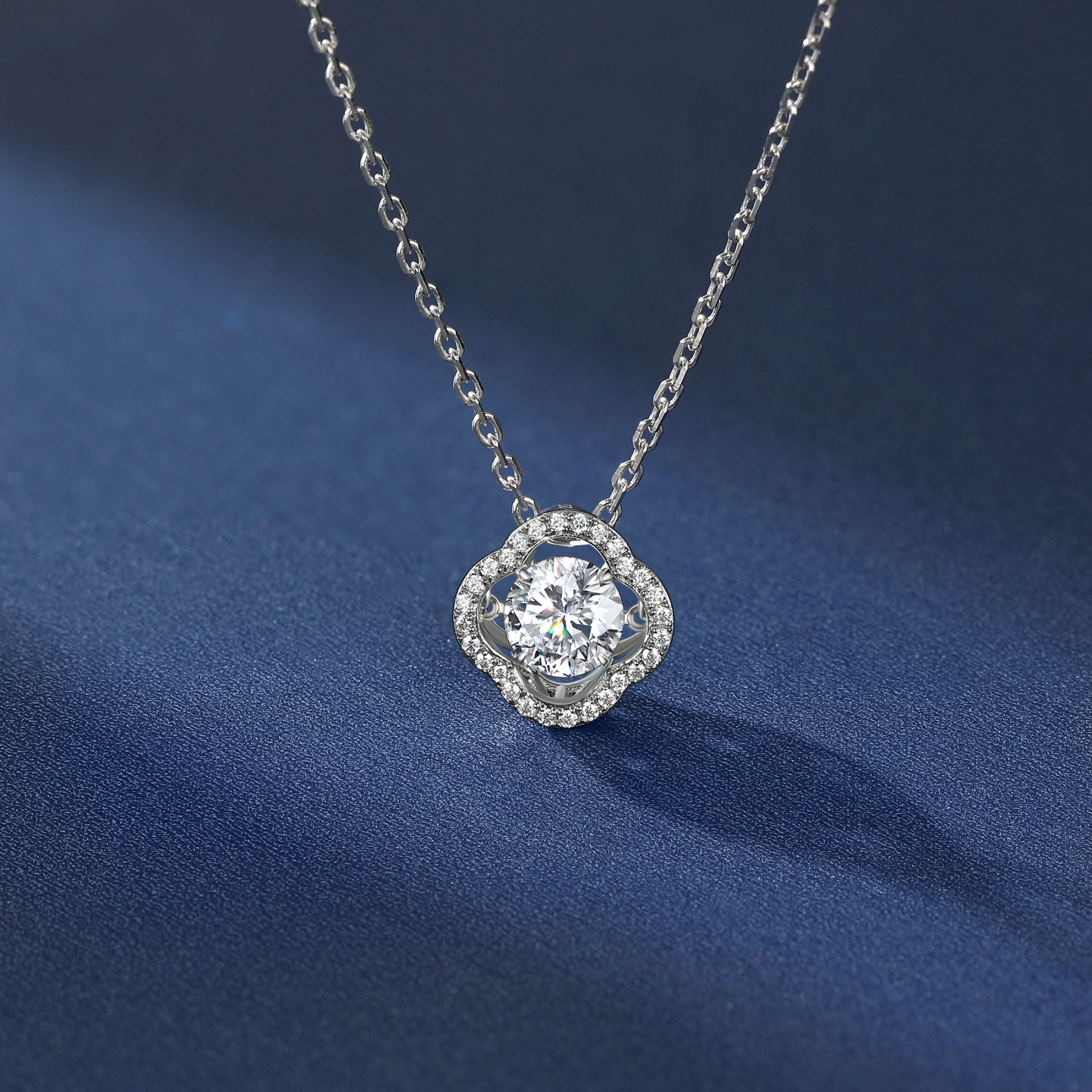 Halo Round Pendant Moissanite Dancing Stone Clover Necklace (1 Ct. VVS1)