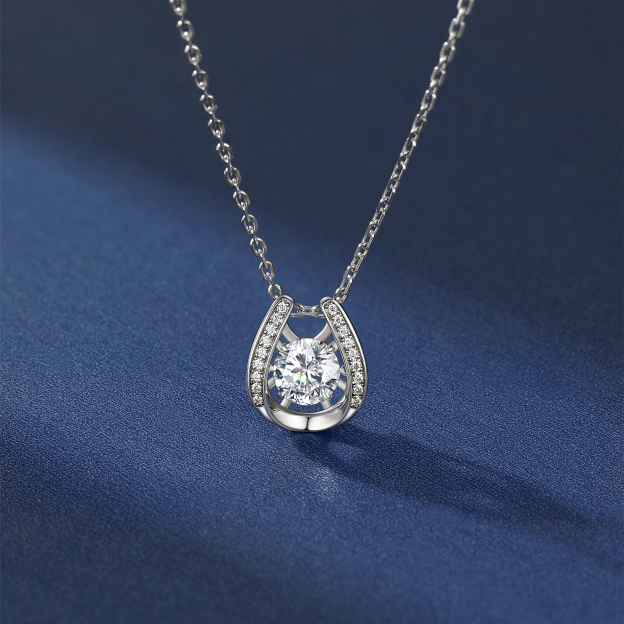 Horseshoe Pendant Round Moissanite Dancing Stone Necklace (1 Ct. VVS1)
