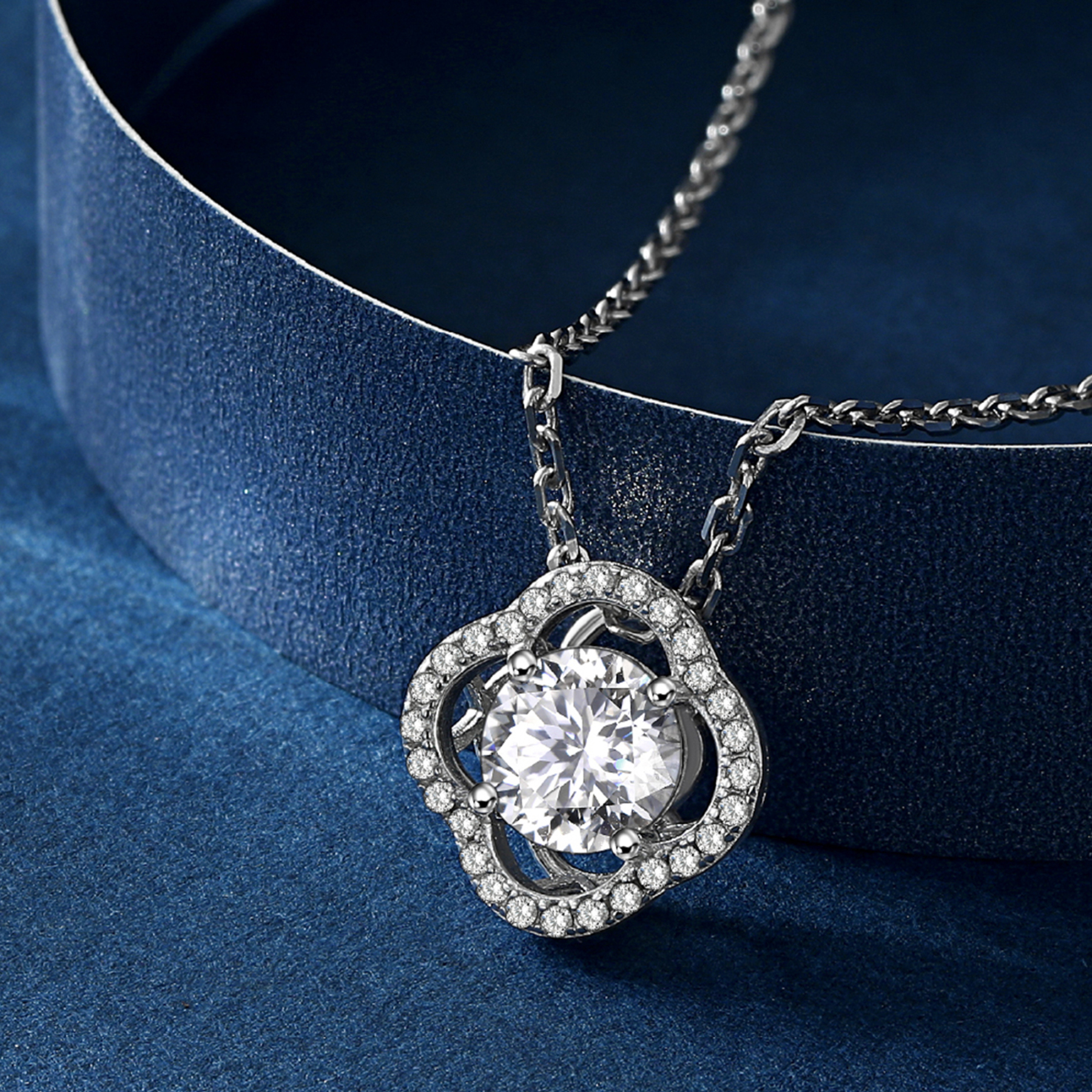 Halo Round Pendant Moissanite Four-Leaf Clover Necklace (1 Ct. VVS1)