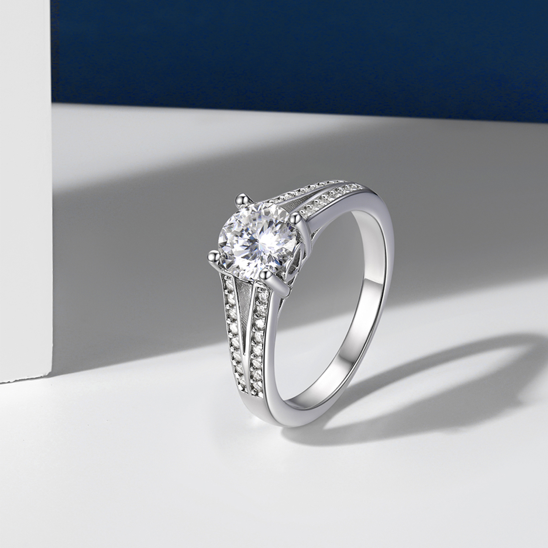 Round Moissanite Engagement Ring (1 Ct. VVS1)