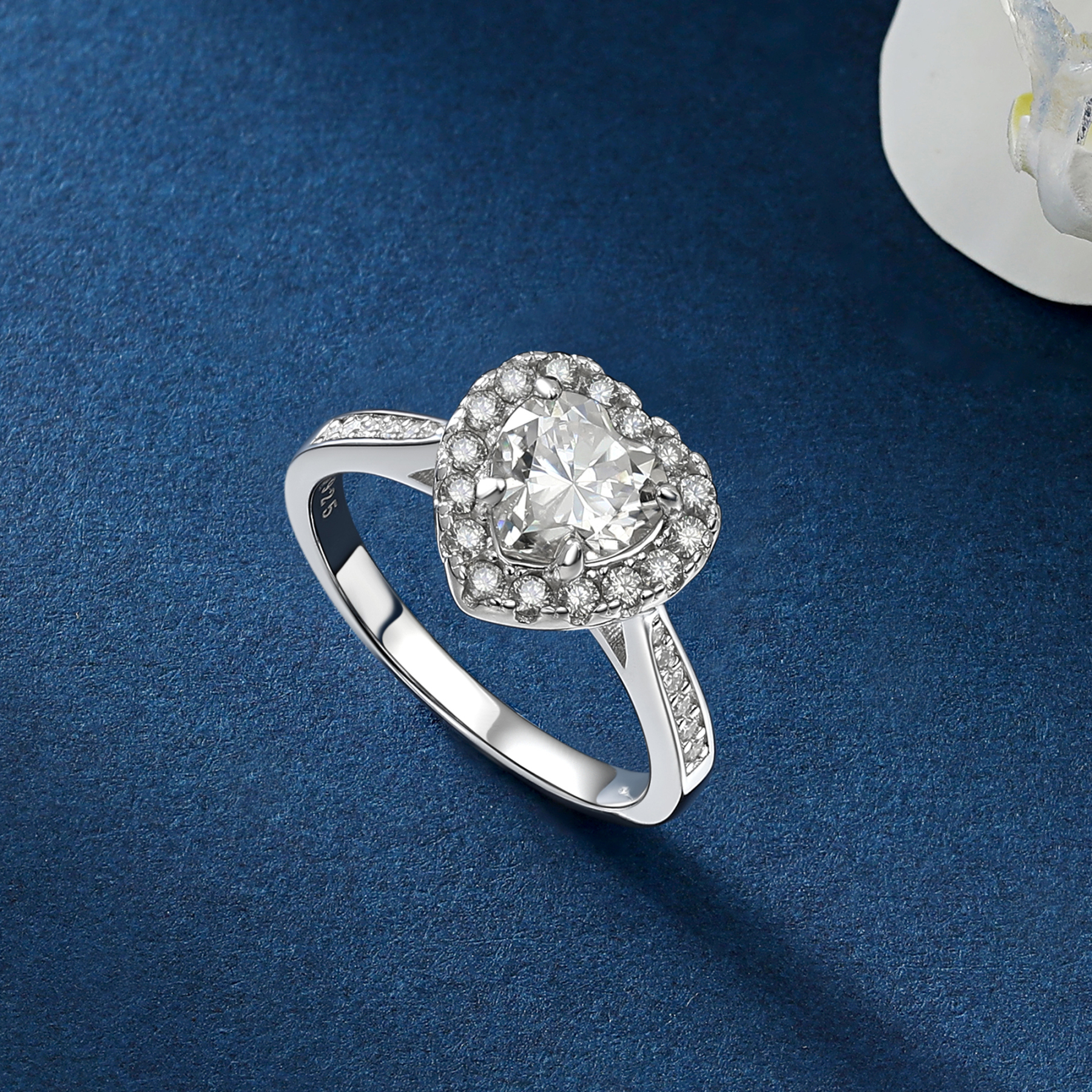 Halo Heart Cut Moissanite Engagement Rings in White Gold (1 Ct. VVS1)