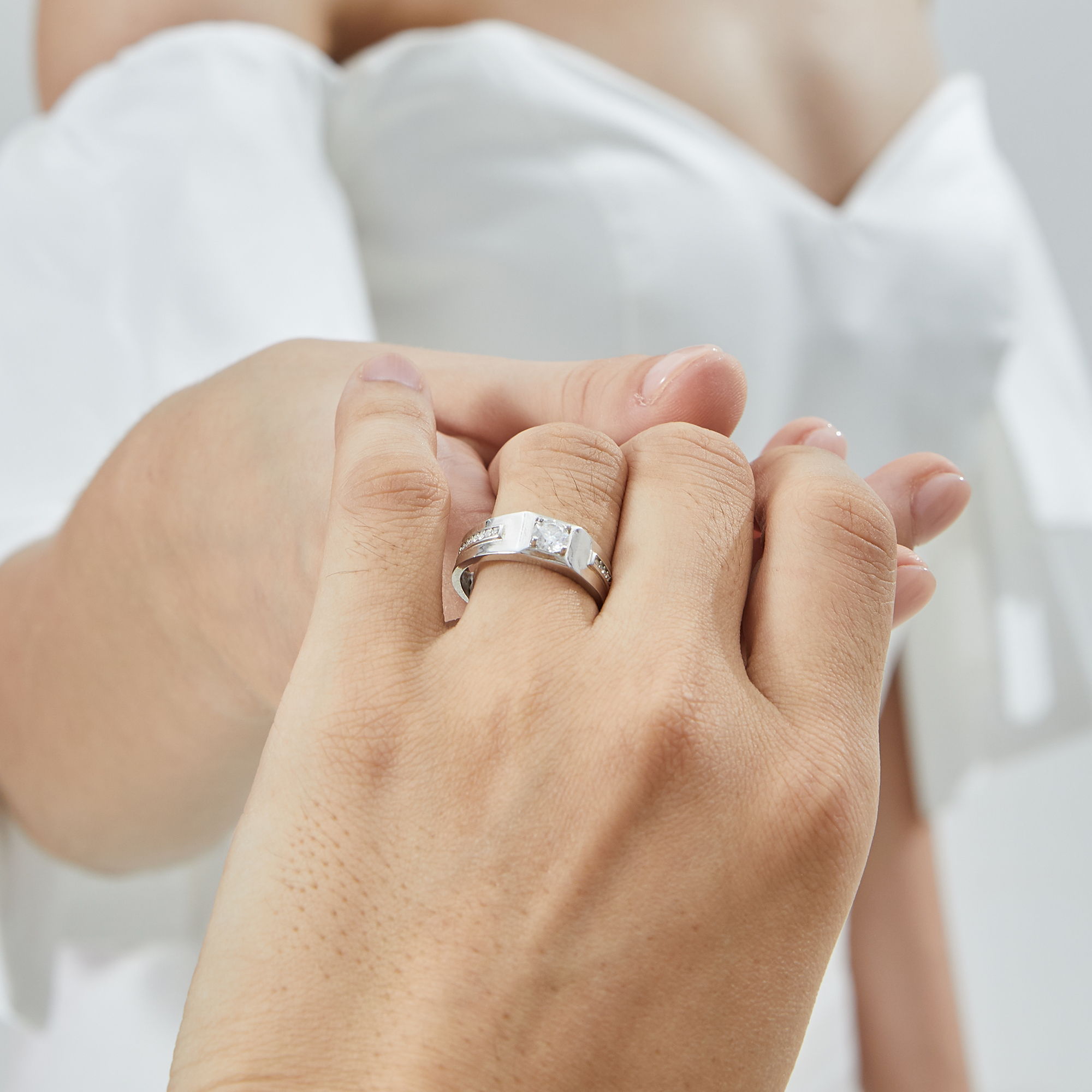 Moissanite Men's Engagement Ring for Proposal