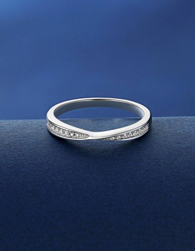 MomentWish Moissanite Band Ring