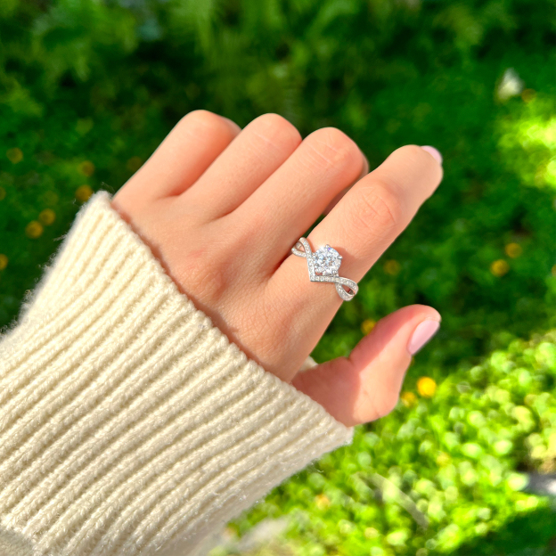 Princess Crown Moissanite Engagement Ring in White Color for Women-04