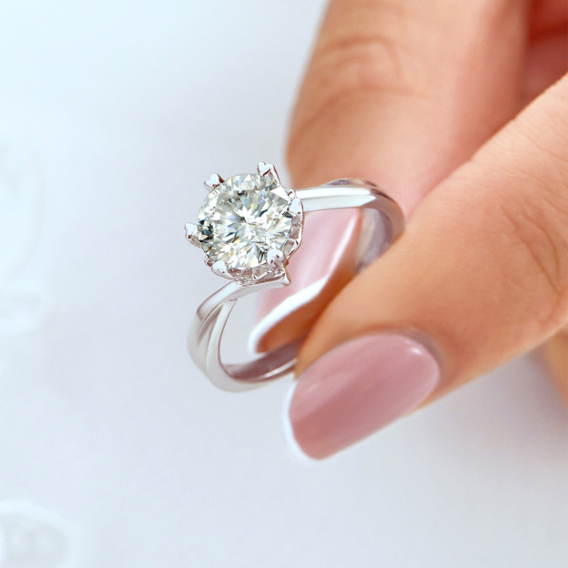 Solitaire Moissanite Snowflake Engagement Ring for Women-02