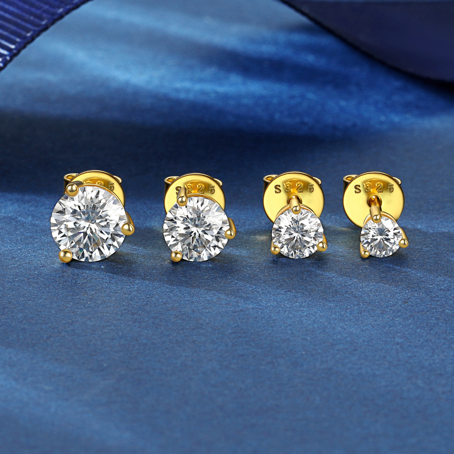 Three-Prong Round Moissanite Stud Earrings in Yellow Gold in Different Carats-03